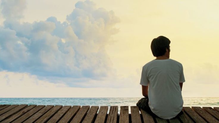 Yalnızlık Nedir? Yalnızlık Hakkında Ne Yapabiliriz | Naz Öktem Psikolog